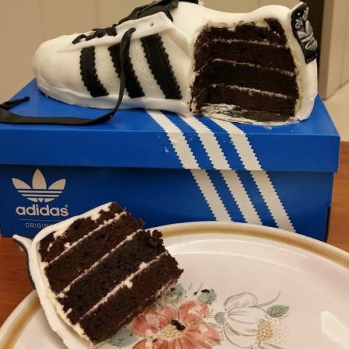 Adidas torta